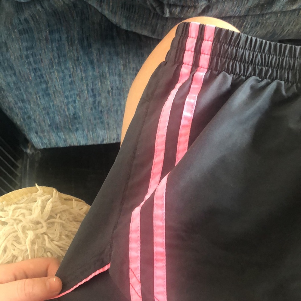 Cute athletic shorts - Picture 3 of 4